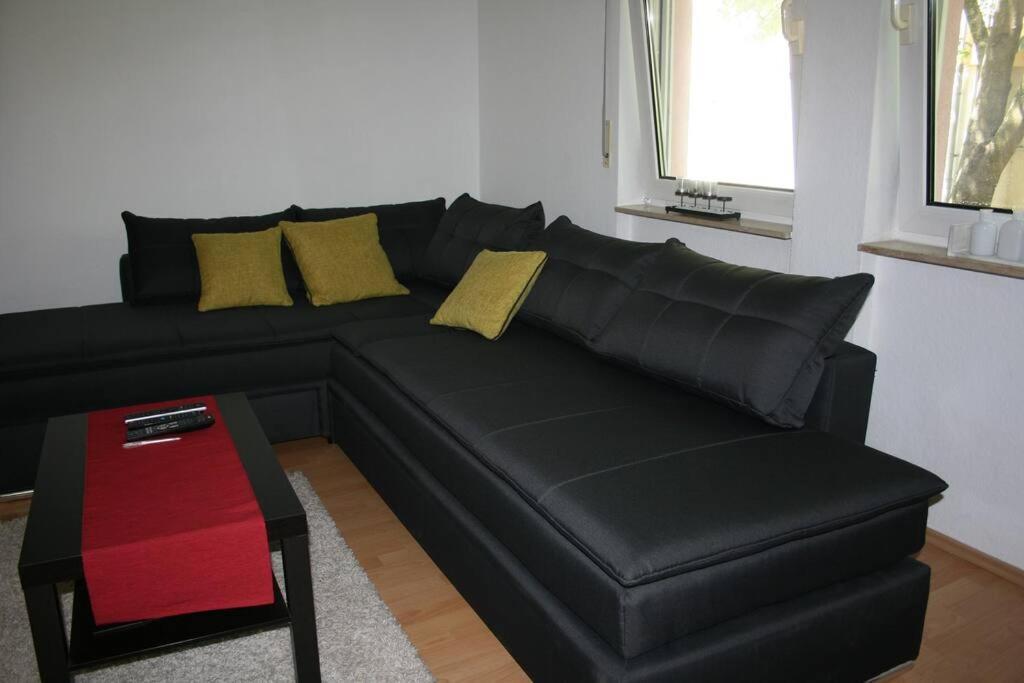 Ruhig Und Doch Zentral Apartment Erfurt Bagian luar foto