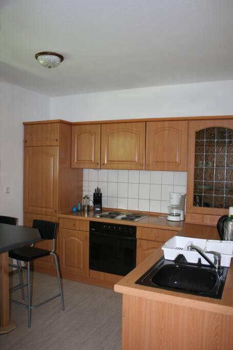 Ruhig Und Doch Zentral Apartment Erfurt Bagian luar foto